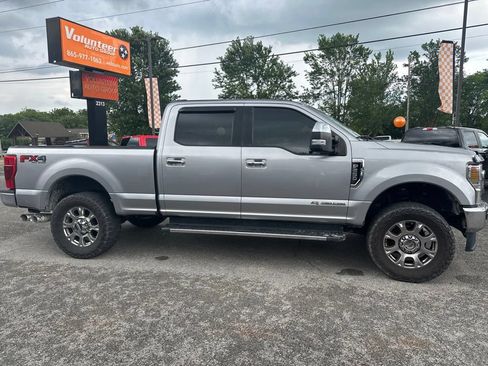 Used 2020 Ford F250 Lariat w/ Lariat Ultimate Package AWD/4WD image 2