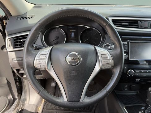 Used 2016 Nissan Rogue SL w/ SL Premium Package FWD image 7