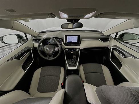 Certified 2025 Toyota RAV4 XLE image 29