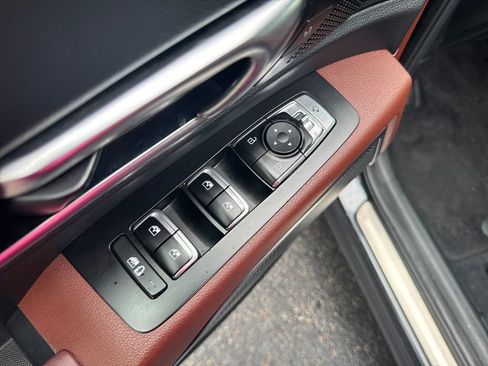 Used 2023 Kia Telluride SX Prestige AWD/4WD image 22