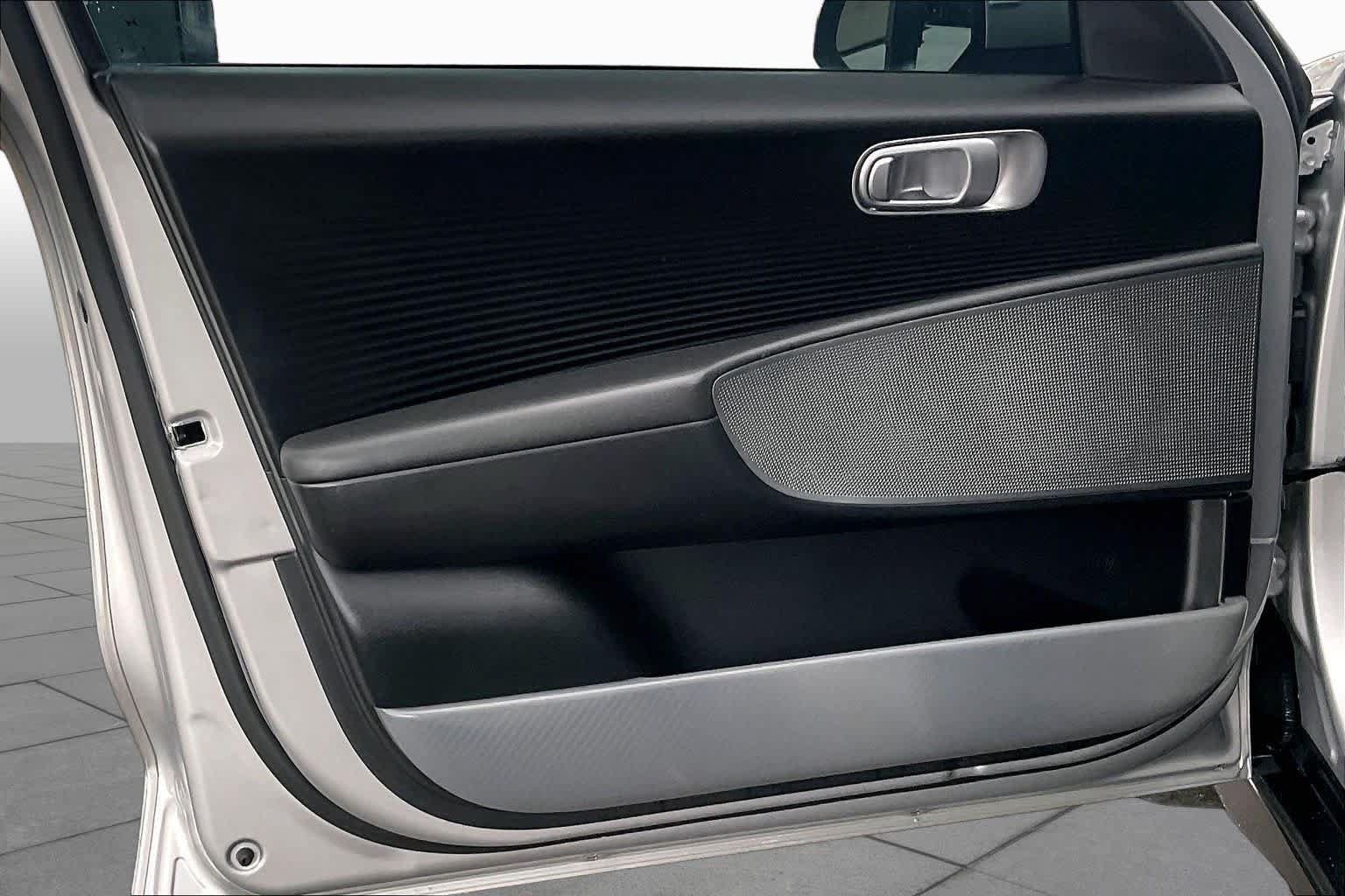 Certified 2024 Hyundai Ioniq 6 SEL RWD image 21
