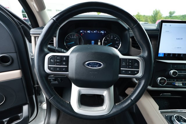 Used 2024 Ford Expedition Max Limited RWD image 11