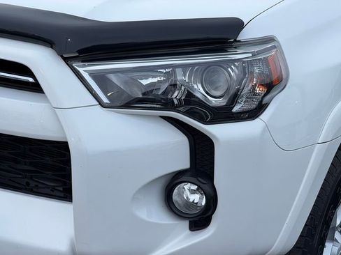 Used 2020 Toyota 4Runner SR5 Premium w/ Moonroof Package image 10