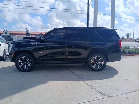 Used 2025 GMC Yukon AT4 w/ AT4 Premium Package AWD/4WD image 6