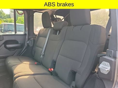 Used 2019 Jeep Wrangler Unlimited Sport S AWD/4WD image 26