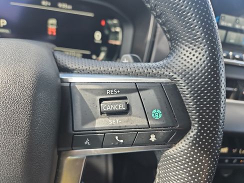 Used 2024 Mitsubishi Outlander SE AWD/4WD image 18