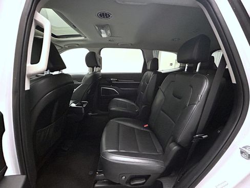 Used 2025 Kia Telluride S AWD/4WD image 20