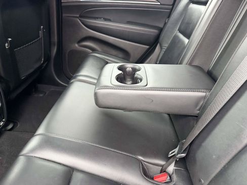 Used 2020 Jeep Grand Cherokee Limited AWD/4WD image 12