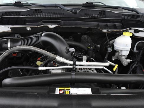 Used 2020 RAM 1500 Classic SLT w/ Trailer Tow Group image 35