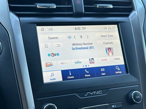 Used 2020 Ford Fusion SE image 17