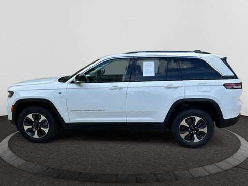 Used 2024 Jeep Grand Cherokee Limited 4xe image 2