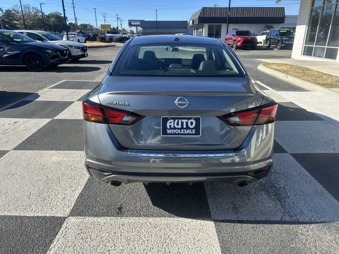 Used 2023 Nissan Altima 2.5 SL image 7