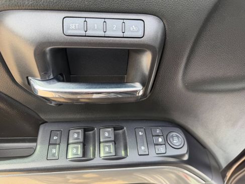 Used 2016 Chevrolet Silverado 1500 LTZ Z71 w/ LTZ Plus Package AWD/4WD image 15