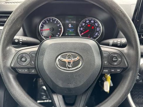 Certified 2019 Toyota RAV4 LE image 25