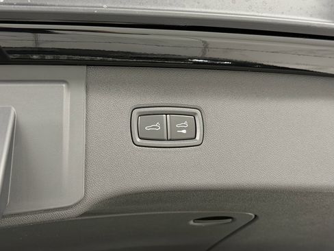 New 2026 Porsche Cayenne image 60