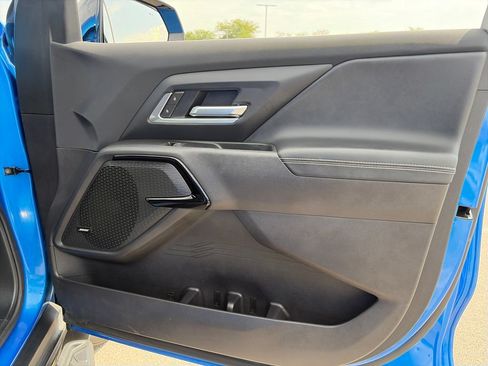 Used 2025 Chevrolet Silverado EV LT w/ LT Premium Package AWD/4WD image 9