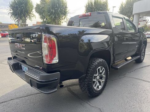 Used 2022 GMC Canyon AT4 image 5