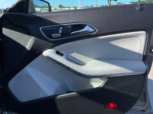 Used 2018 Mercedes-Benz CLA 250 image 30