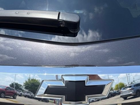 Used 2017 Chevrolet Traverse LT FWD image 4