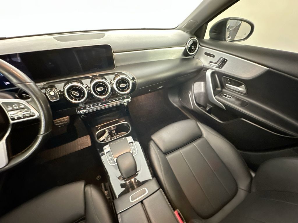 Used 2019 Mercedes-Benz A 220 w/ Premium Package image 11
