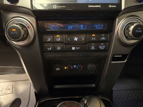 Used 2023 Toyota 4Runner Limited image 15