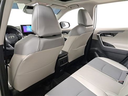 Used 2024 Toyota RAV4 XLE Premium image 11