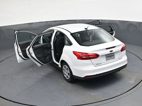 Used 2015 Ford Focus S FWD image 40