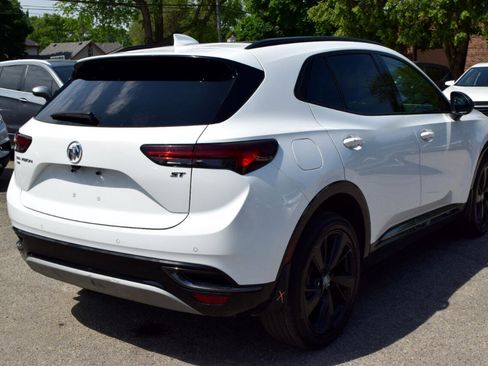 Used 2022 Buick Envision Essence w/ Sport Touring Package image 8