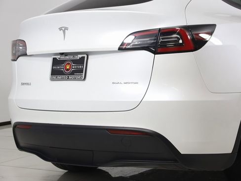 Used 2023 Tesla Model Y Long Range image 44