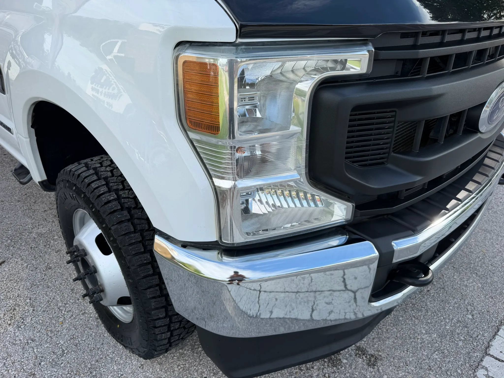 Used 2022 Ford F350 XL w/ Power Equipment Group AWD/4WD image 6