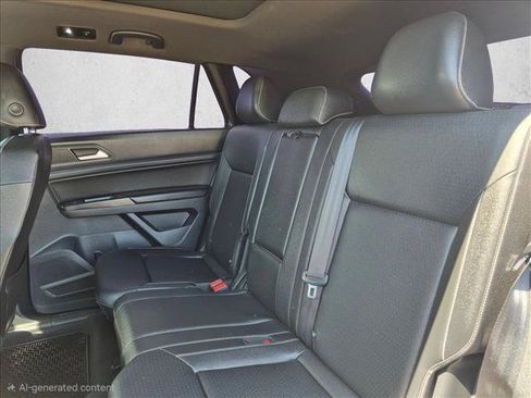 Used 2020 Volkswagen Atlas Cross Sport SEL R-Line AWD/4WD image 27