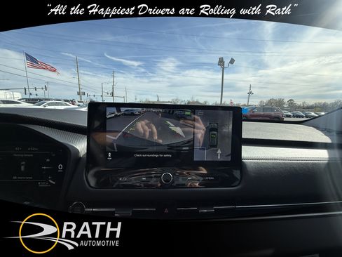 New 2026 Mitsubishi Outlander SE image 16