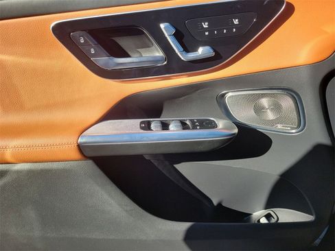 Used 2023 Mercedes-Benz GLC 300 4MATIC image 15