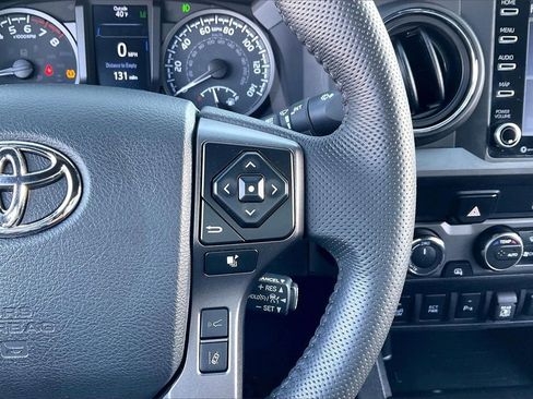 Used 2023 Toyota Tacoma TRD Off-Road image 19