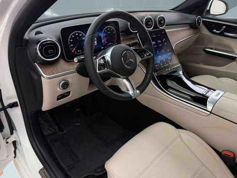 Used 2022 Mercedes-Benz C 300 Sedan image 4