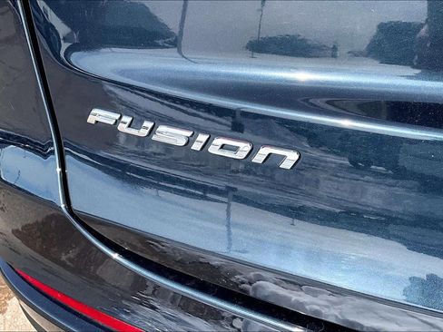 Used 2020 Ford Fusion SE image 11