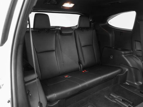 Used 2022 Toyota Highlander XSE image 26