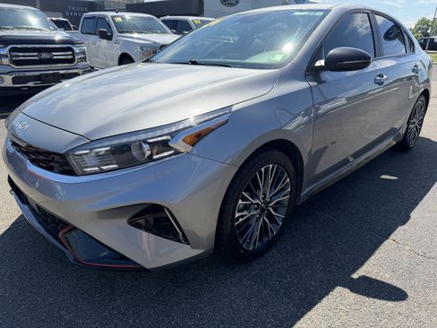 Used 2024 Kia Forte GT-Line w/ GT-Line Premium Package FWD image 4