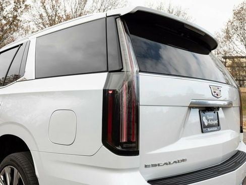 Used 2026 Cadillac Escalade Luxury w/ Touring Package image 72