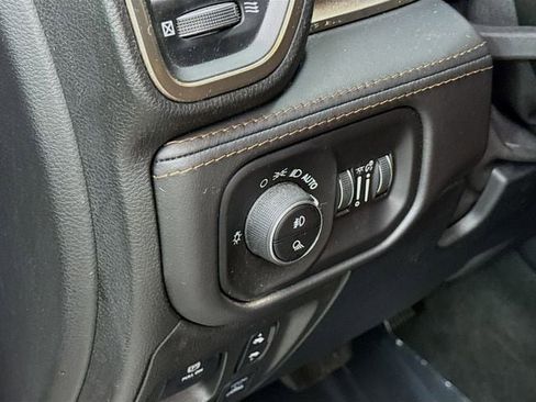 Used 2021 RAM 1500 Limited image 11