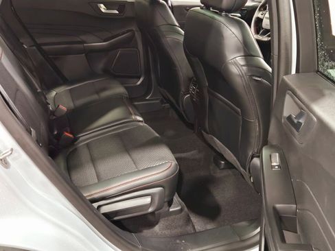 New 2025 Ford Escape ST-Line w/ Tech Pack #1 image 9