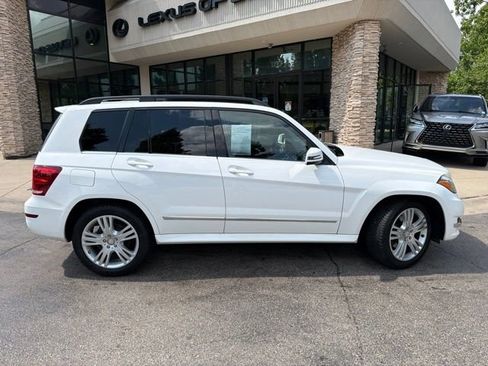 Used 2015 Mercedes-Benz GLK 350 4MATIC image 8