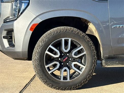 Used 2021 GMC Yukon AT4 w/ AT4 Premium Plus Package image 6