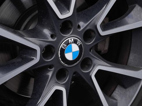 Used 2017 BMW X5 xDrive40e AWD/4WD image 9