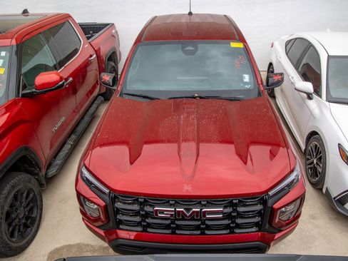 Used 2024 GMC Canyon Elevation w/ Trailering Package image 5