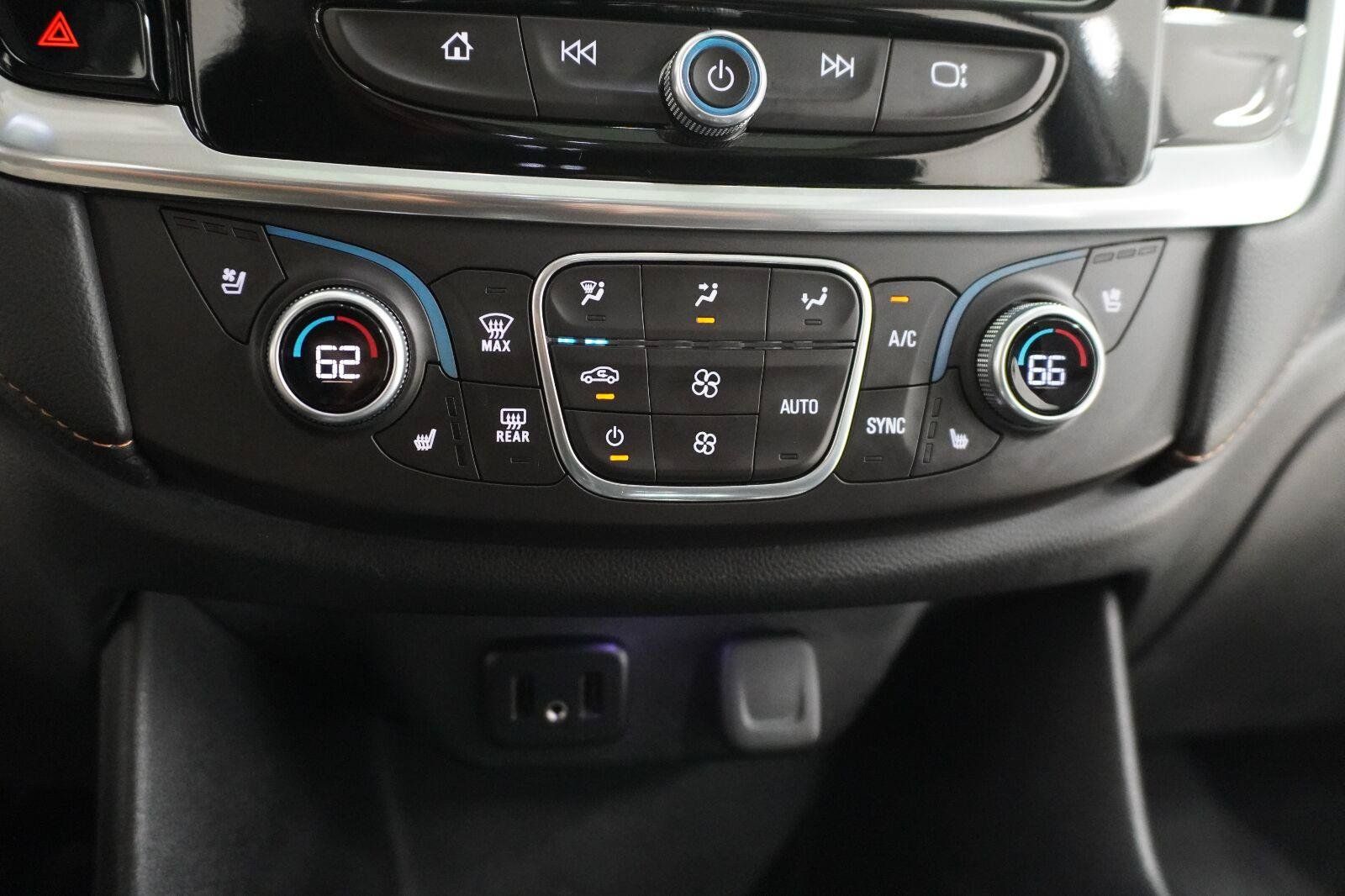 Used 2018 Chevrolet Traverse Premier w/ Driver Confidence II Package FWD image 18