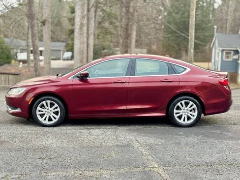 Used 2015 Chrysler 200 Limited w/ Convenience Group image 4