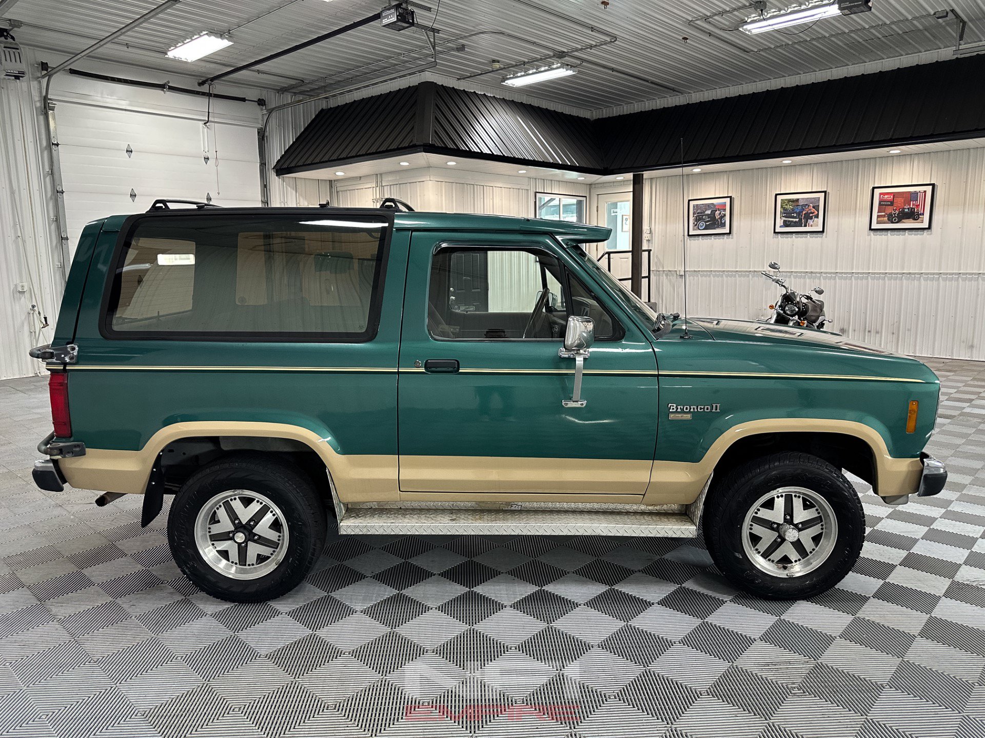 Used 1988 Ford Bronco II 4WD image 7