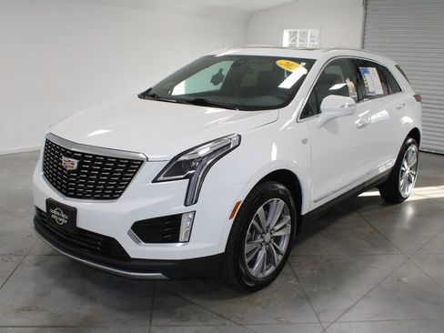 Used 2024 Cadillac XT5 Premium Luxury image 4