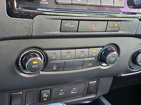 Certified 2024 Nissan Frontier SV w/ Technology Package image 16